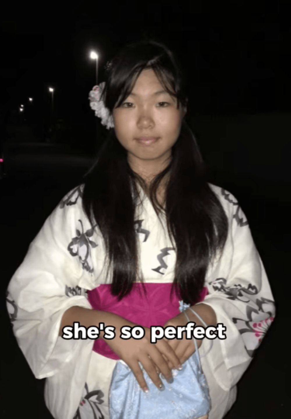 友達や親族、家族からも容姿を貶された中学生。現在の姿に「すごく美しい」「今も昔も可愛くて素敵」