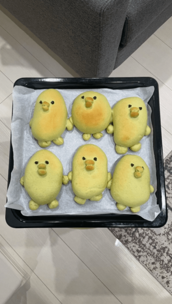 焼き上がりのくちぱっちパン（@hhiiutyさんより提供）