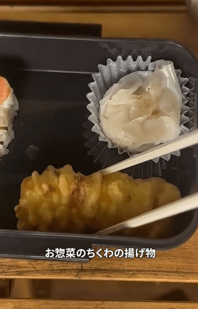 おかずを詰める（＠taiyou_spさんより提供）