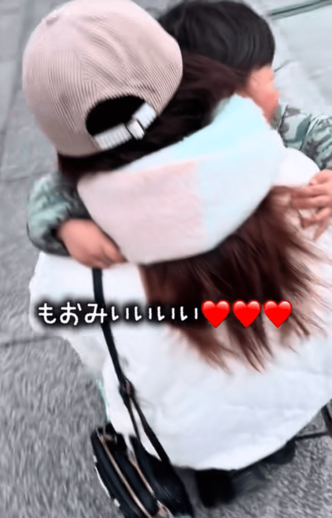 再会のハグ（＠yu_hima_daysさんより提供）