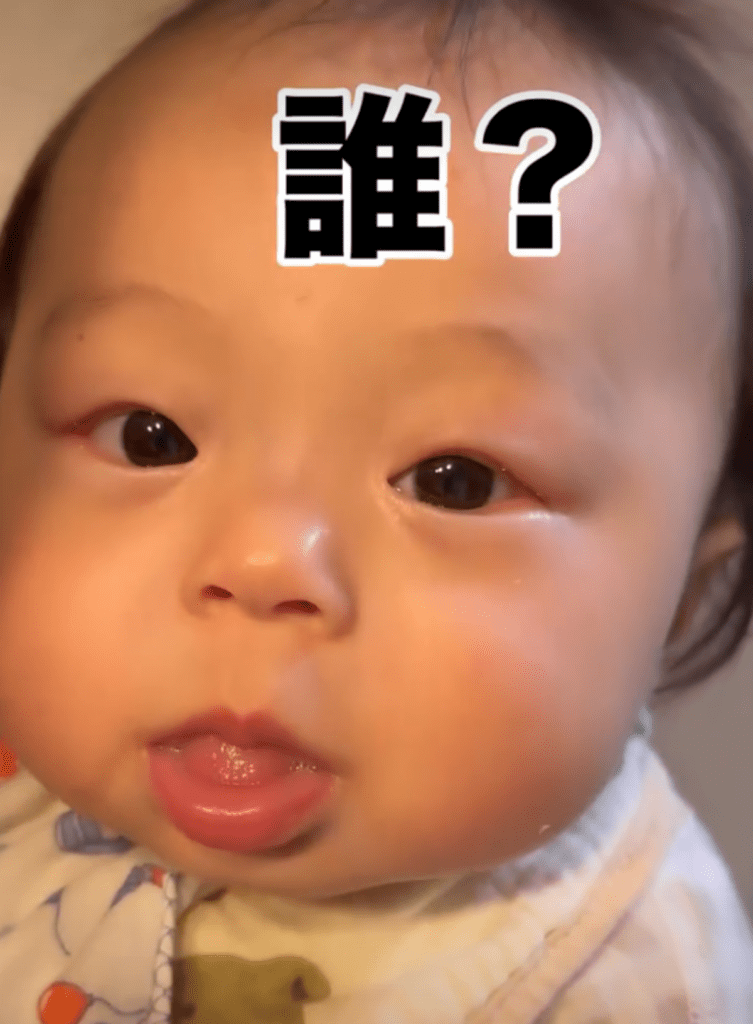 娘さんの顔を見て…（@_3170g_51.5cmさんより提供）