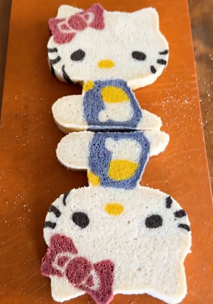 キティちゃん食パン④（＠konel_breadさんより提供）