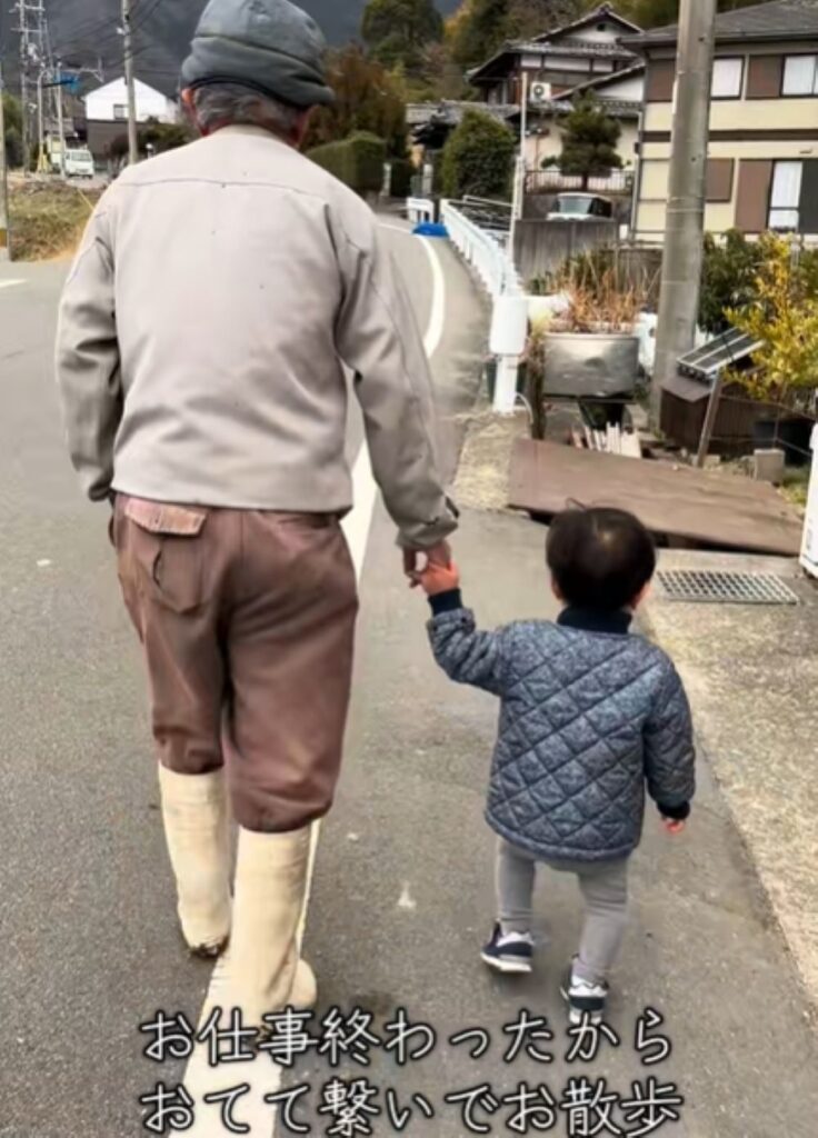 純造さんと息子さんの様子④（＠mypeboy6さんより提供）