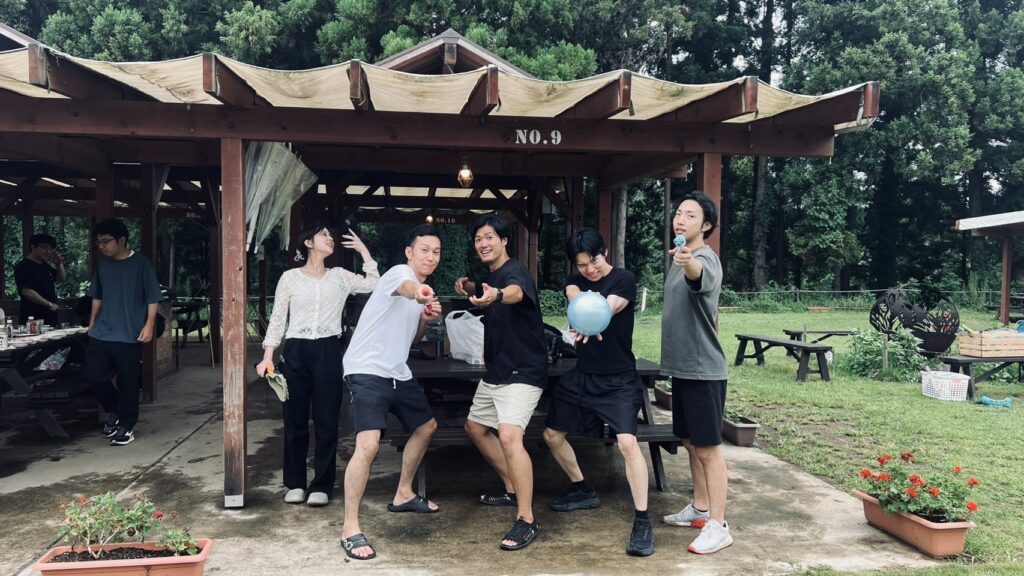 社員でバーベキューをした写真