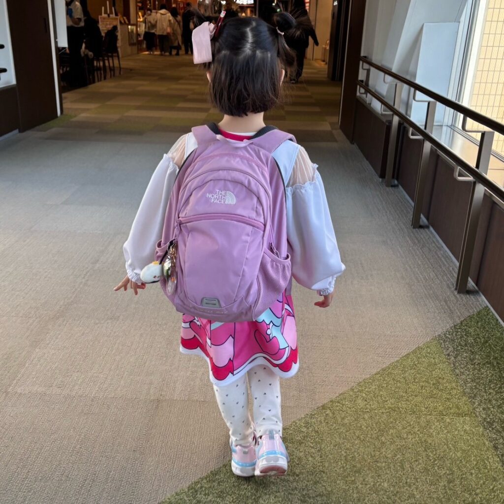 プリキュアコーデで映画館へ（@tymokoooさんより提供）