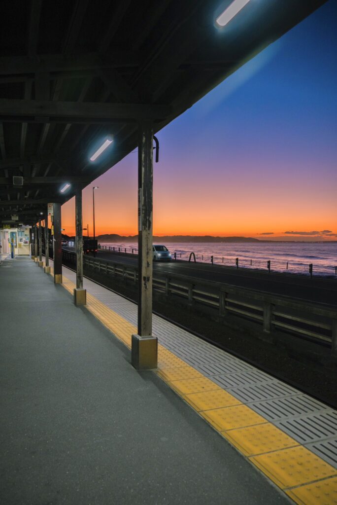 朝の駅（＠ruiruicamoviさんより提供）