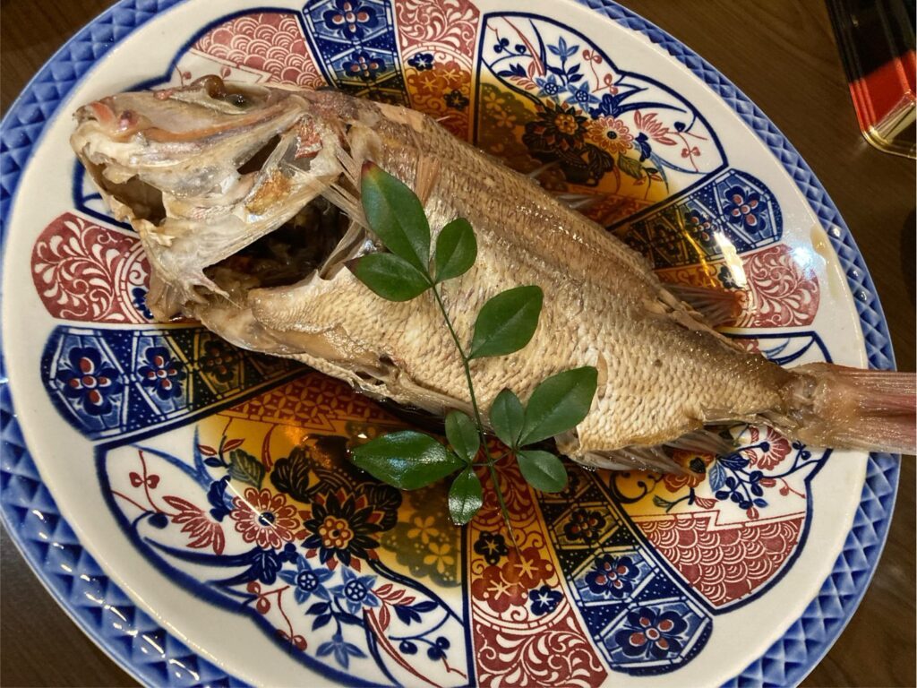 準備してくれた鯛（＠ohananoko.15さんより提供）