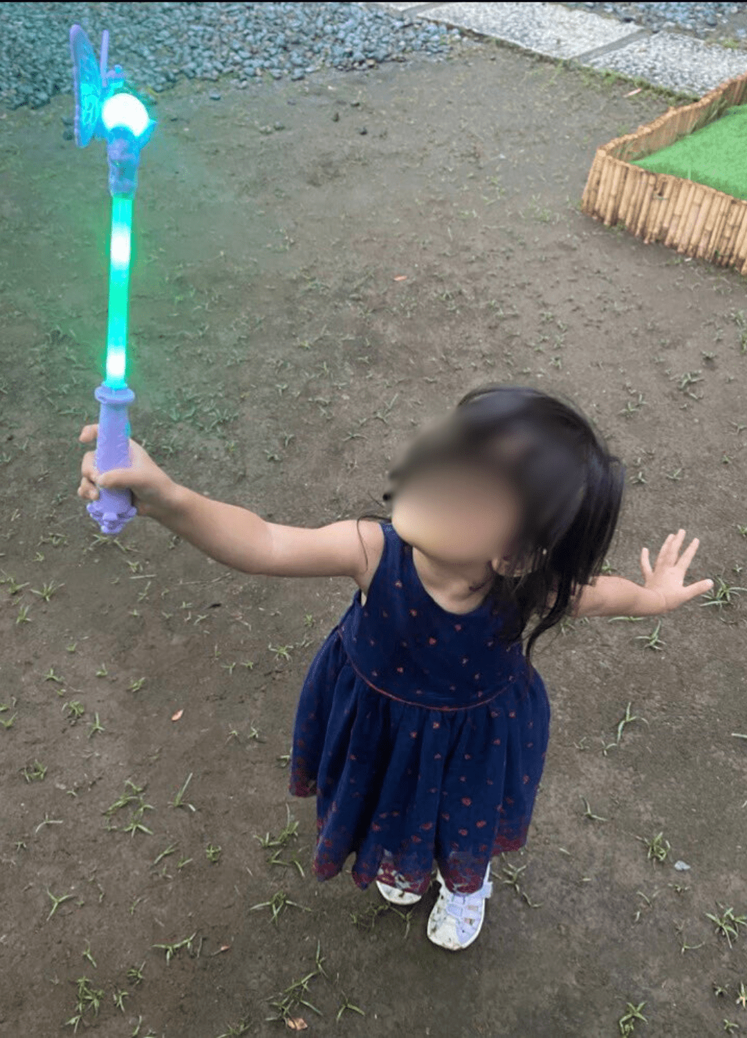 「ママ見て!」朝の送迎中、3歳娘が見つけたものに「感動します」「表現力って素敵」「その感性欲しい」