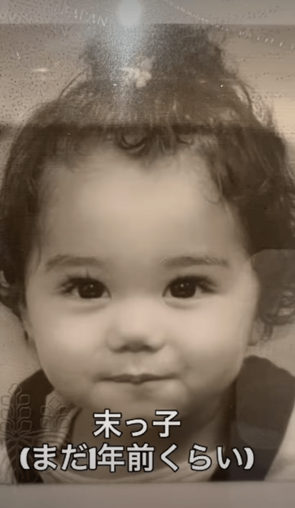 次男くんのパスポートの写真（＠kokochi_lさんより提供）