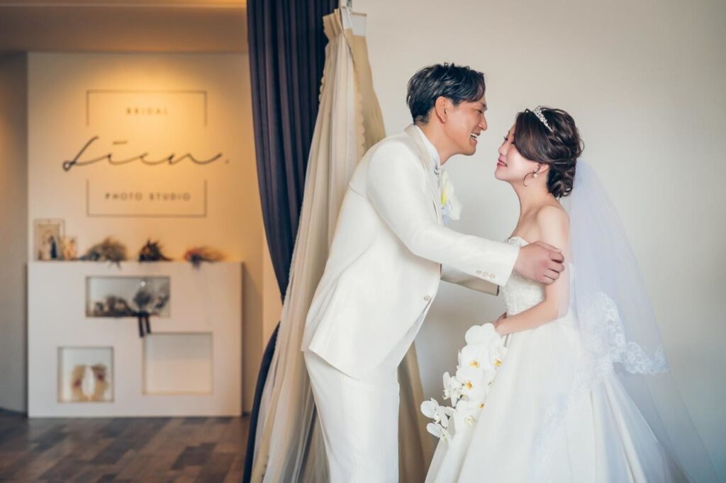 両親のウエディングフォト②（＠8.7.3.3さんより提供）