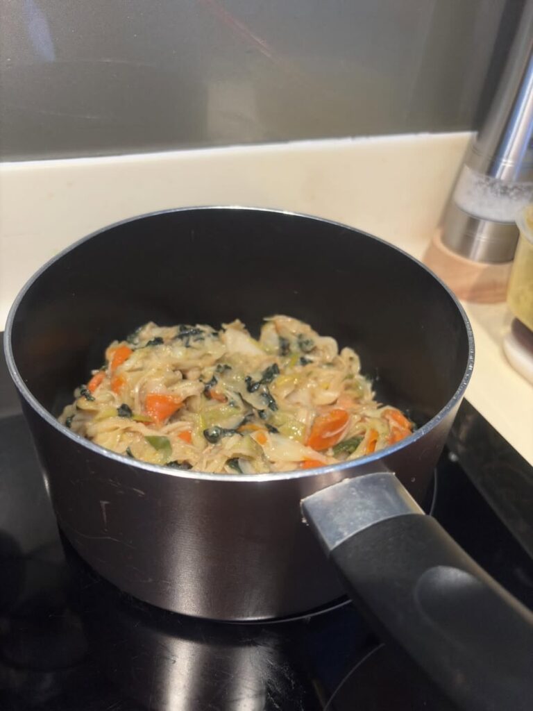 煮てカサが減ったところ（＠imu_zouryou_recipeさんより提供）