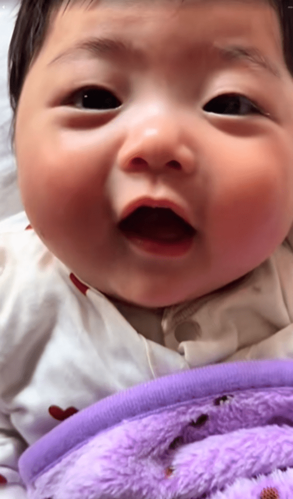 生後5ヶ月の娘さん②（＠yuhi.0310さんより提供）