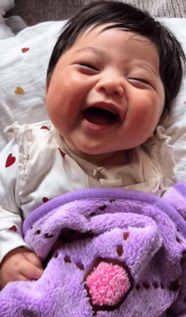 生後5ヶ月の娘さん③（＠yuhi.0310さんより提供）