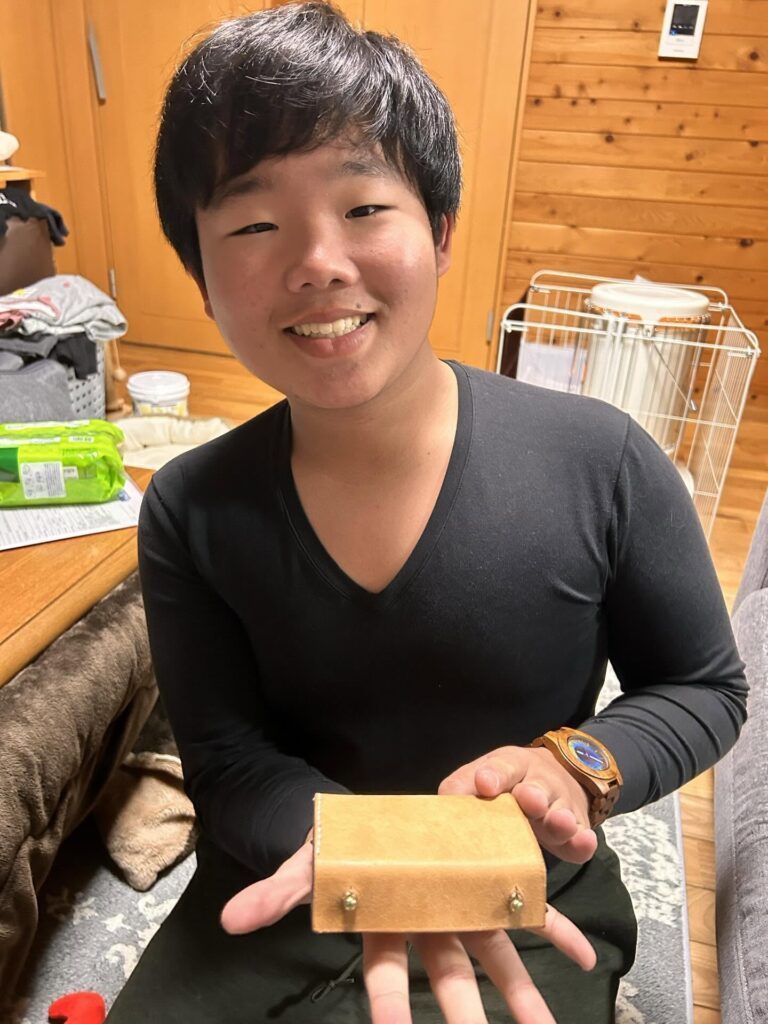 息子さんが作った財布⑥（＠rikurioreoさんより提供）