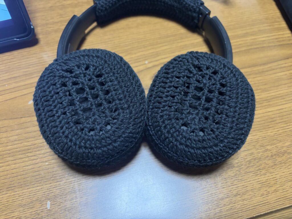 ヘッドホンカバー①（＠skmt_8382さんより提供）