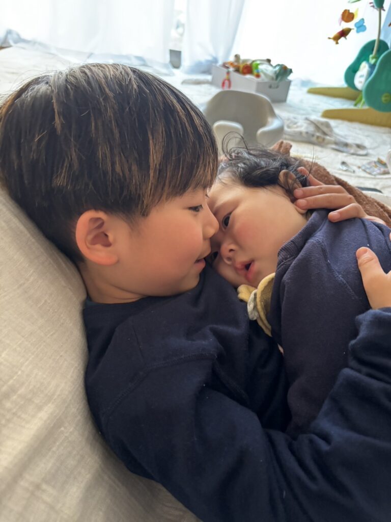 弟くんとお兄ちゃん①（＠yuria_0000さんより提供）