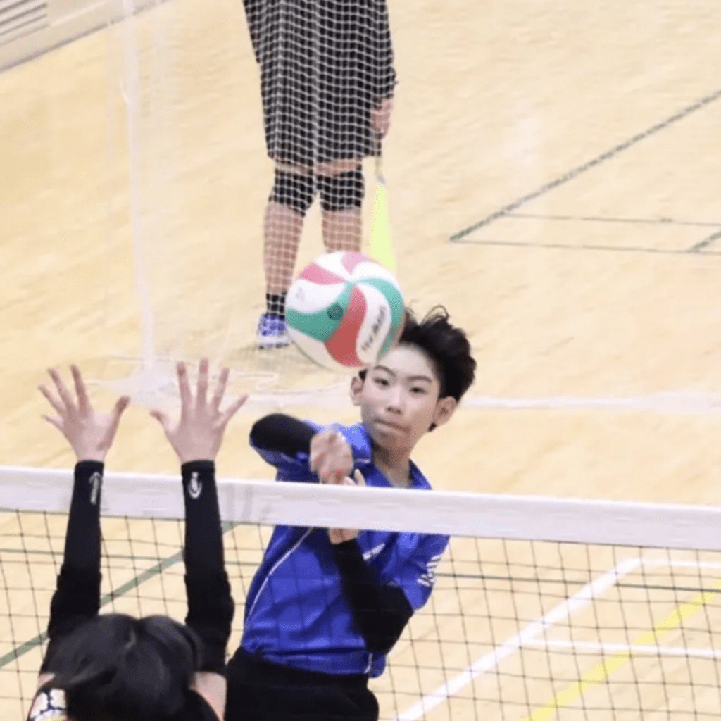バレーボールの試合の様子（@yuumin_root1039さんより提供）