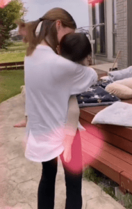 5日ぶりに会った2歳長男（@chipi318さんより提供）