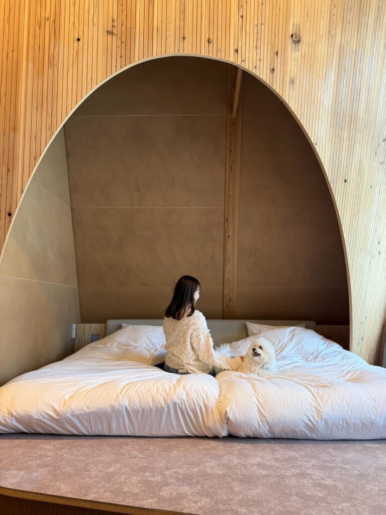 ぼんくんと飼い主さん（＠bon__124さんより提供）