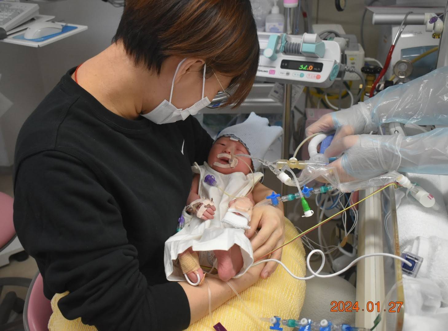 出産後…医師「赤ちゃんは寝たきりになる可能性が高い」それから2年…その後の姿に「いい表情」「ご両親の嬉しさが、伝わって来ます」