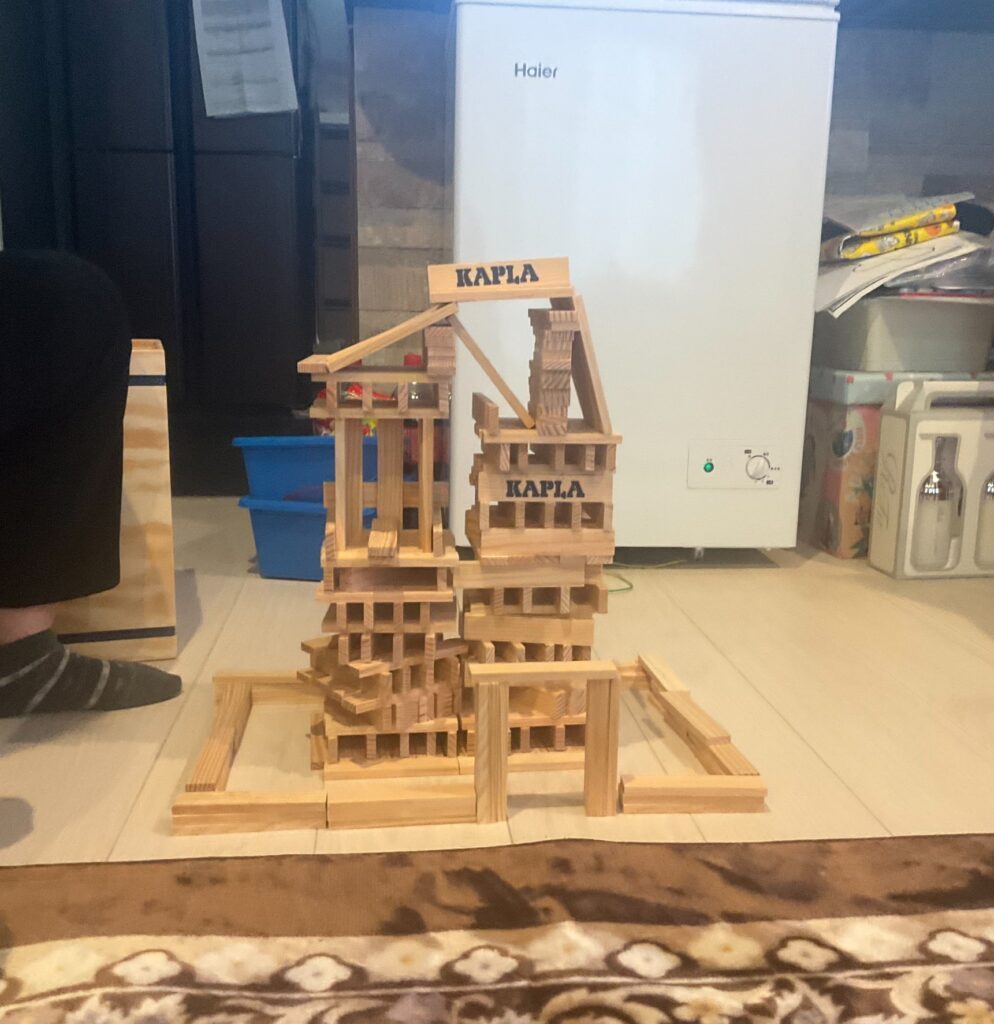 息子さんの作品②（＠arisa.aida81さんより提供）