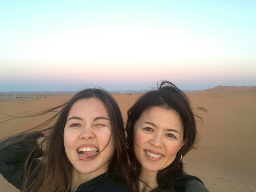 お母さんとの写真⑧（＠_zoedazoeさんより提供）