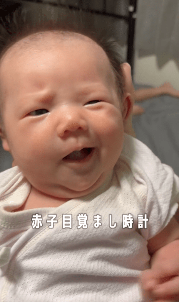 次男さんが起きるまで②（＠yujin_kosodateさんより提供）