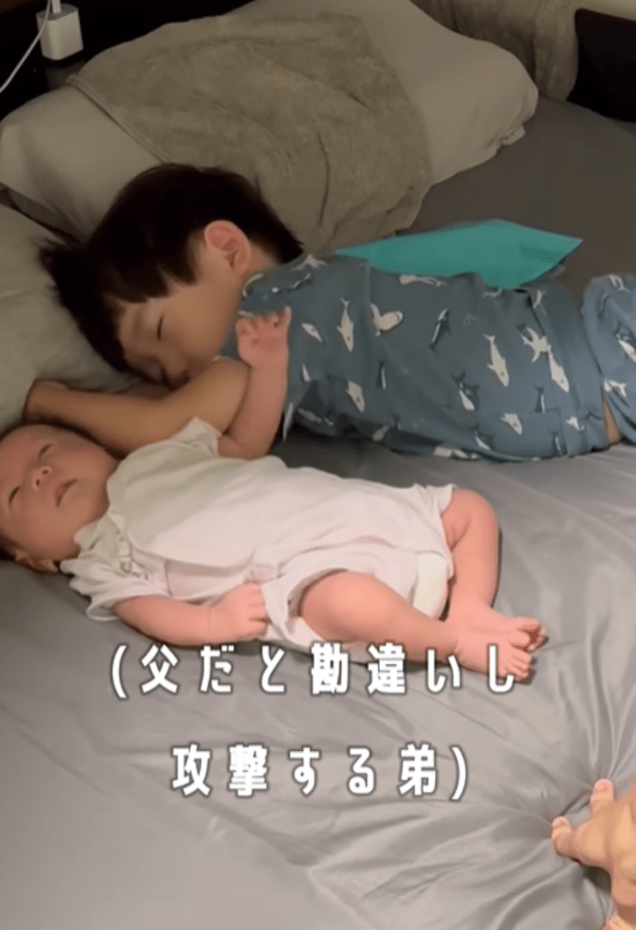 次男さんが起きるまで⑧（＠yujin_kosodateさんより提供）