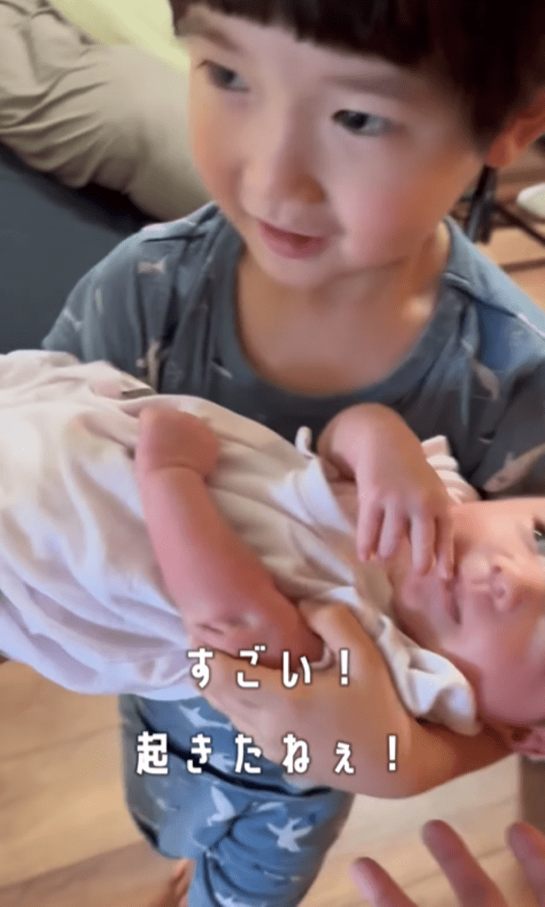 次男さんが起きるまで⑳（＠yujin_kosodateさんより提供）
