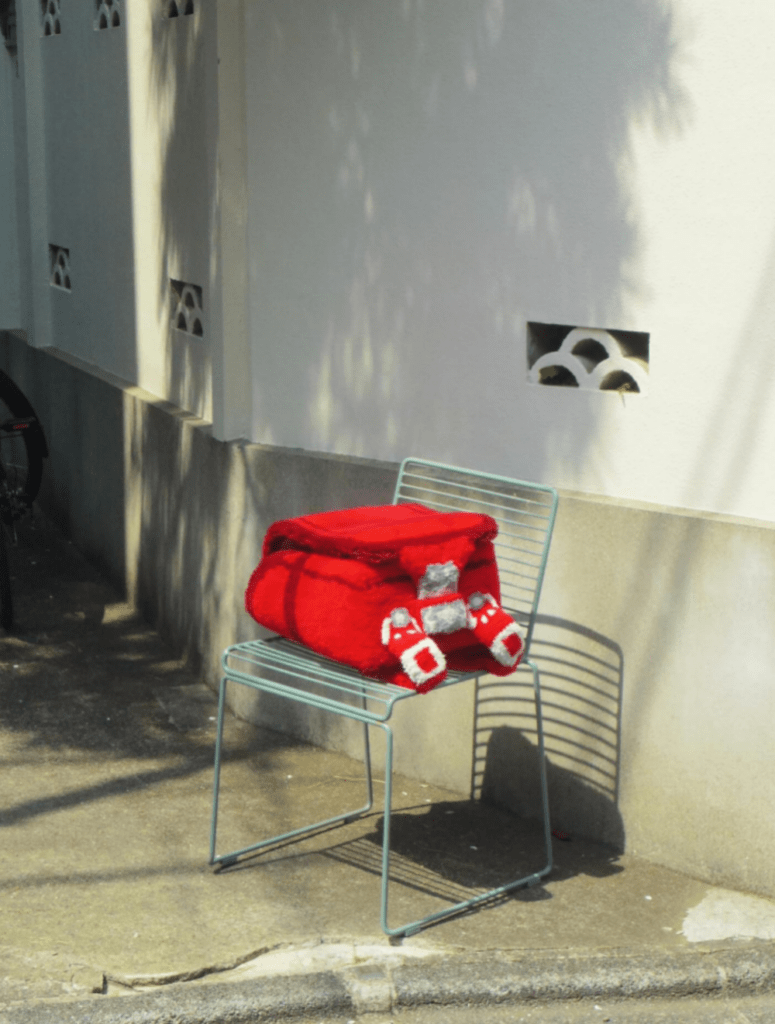 毛糸のランドセル④（@keke_rugさんより提供）