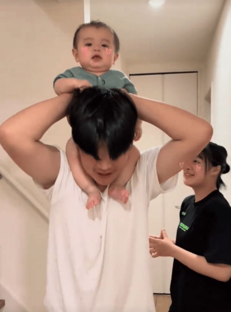 年の差兄弟④（@sayaka38aoさんより提供）