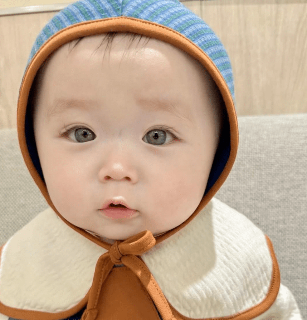 赤ちゃん時代②（@__e.s.75_さんより提供）