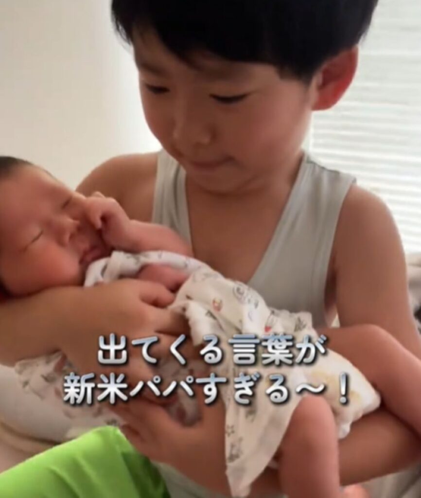 弟くんをあやすお兄ちゃん⑥（＠yuria_0000さんより提供）