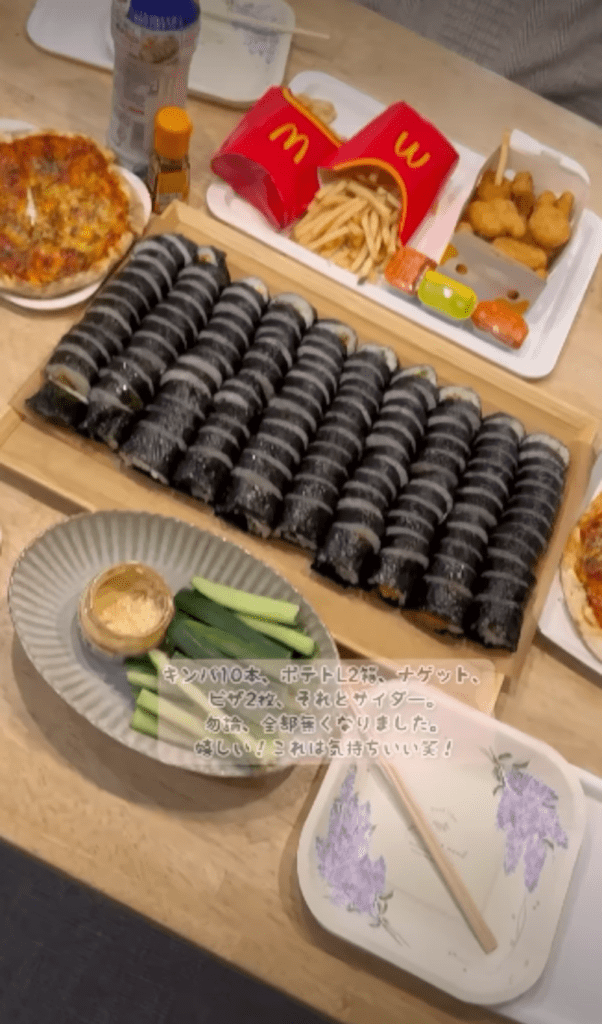 お泊まり会の夕食（＠ma_ko_miさんより提供）