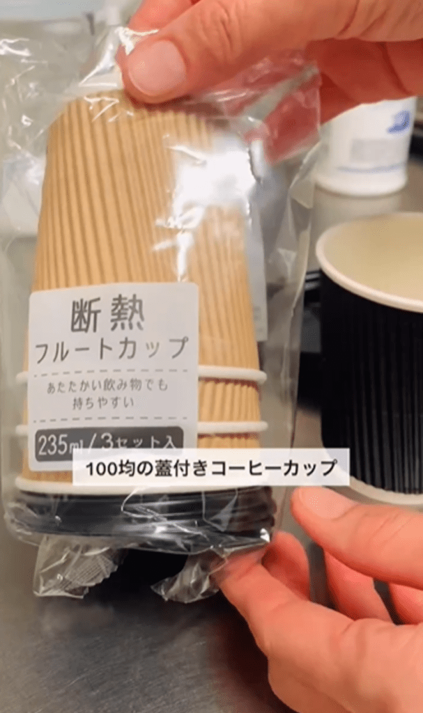 コーヒーカップ弁当を作っているところ①（＠pan_atelier_fika2023さんより提供）