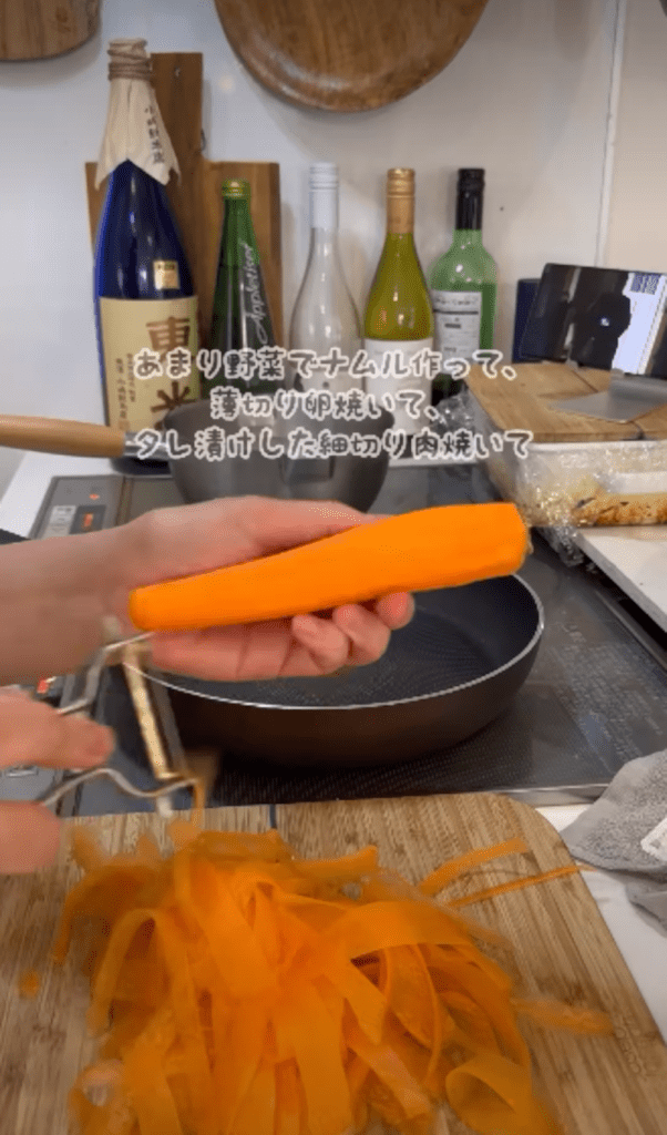 キンパ作り①（＠ma_ko_miさんより提供）