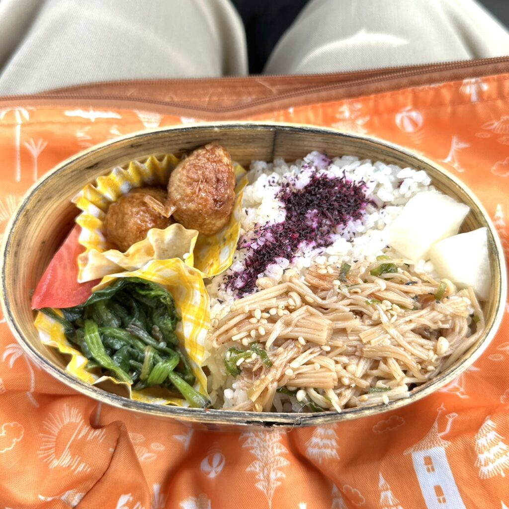 娘さんがママさんのために作ったお弁当⑥（＠sana_remakeさんより提供）