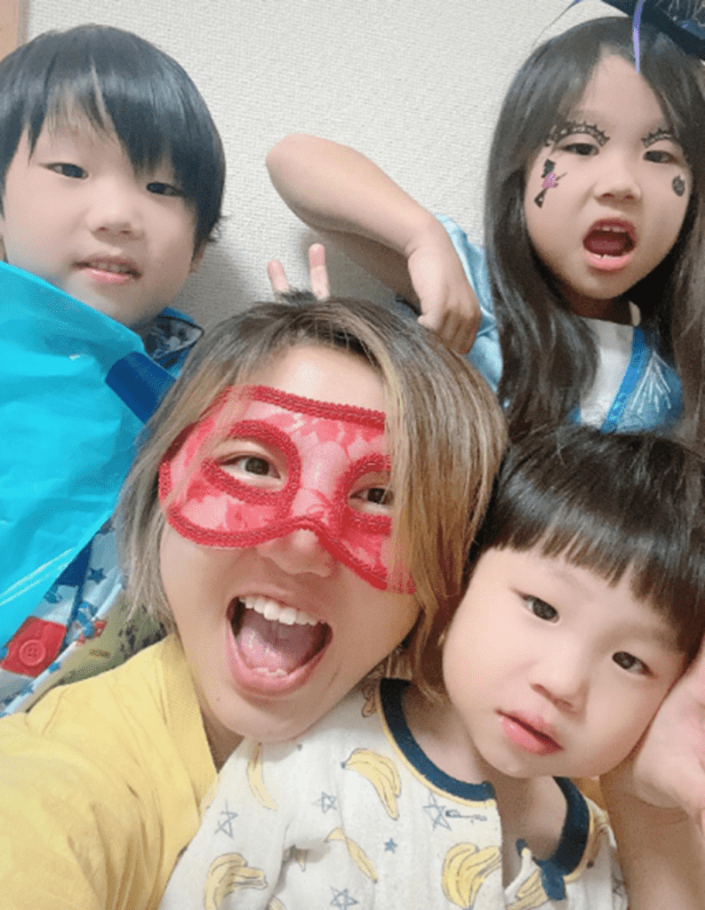 5人の子どものママ①（＠naaachin7puqさんより提供）
