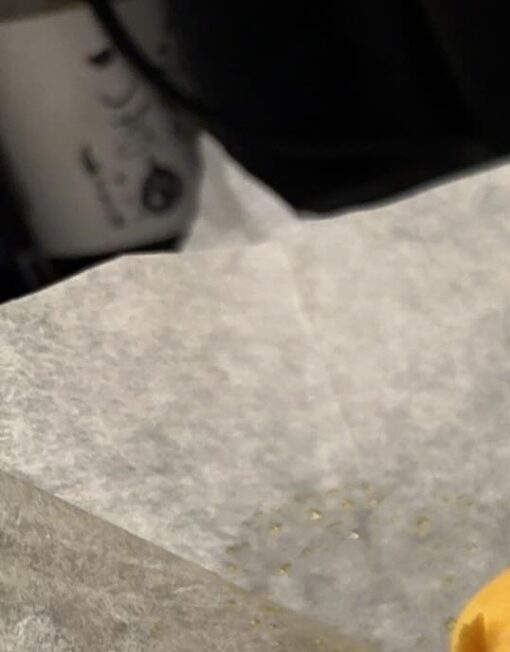 パウンドケーキを焼いた女性。→しかし…”既視感”のある『想定外の完成形』に「どういうこと!?www」「粋なビジュ」「日本酒が欲しくなりました」「発想が天才」