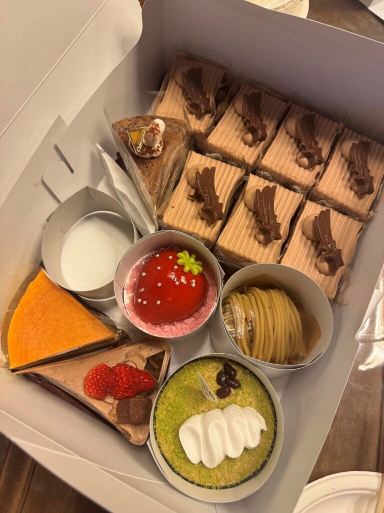 過去に購入したケーキ①（＠eishiiinhomeさんより提供）