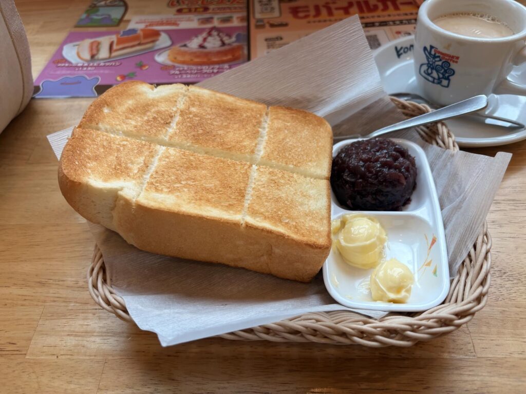 コメダ珈琲店のトースト（＠aina0920222さんより提供）