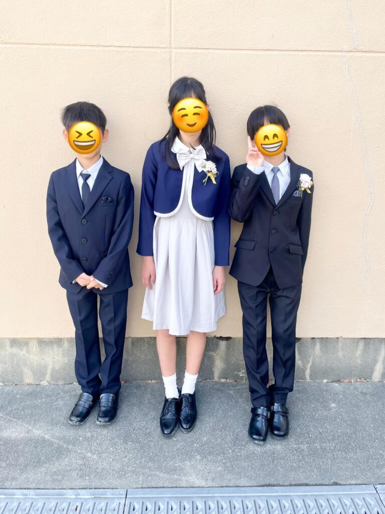 小学校の卒業式（＠kaotan_8さんより提供）