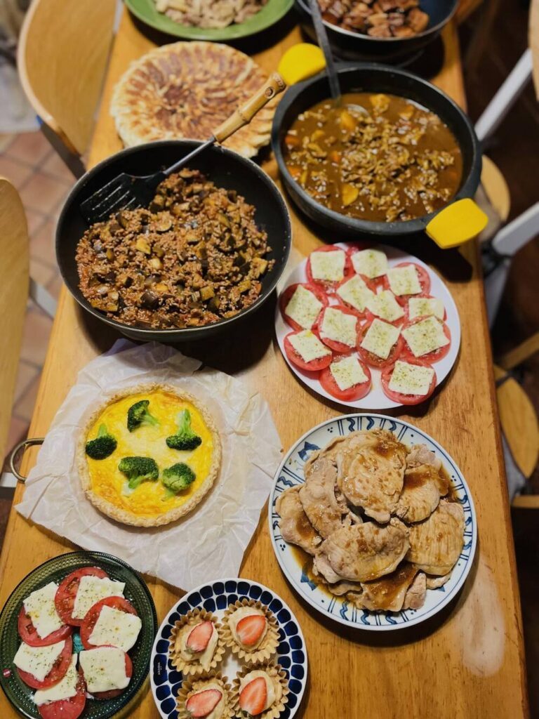 ママさんが振る舞った料理②（@makiforkidsさんより提供）