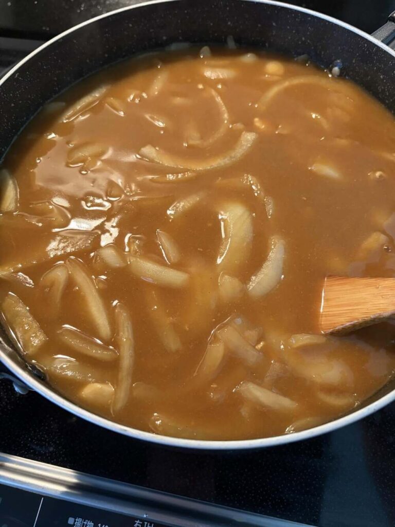 チキン煮込みカレー（@selfnail.miiさんより提供）