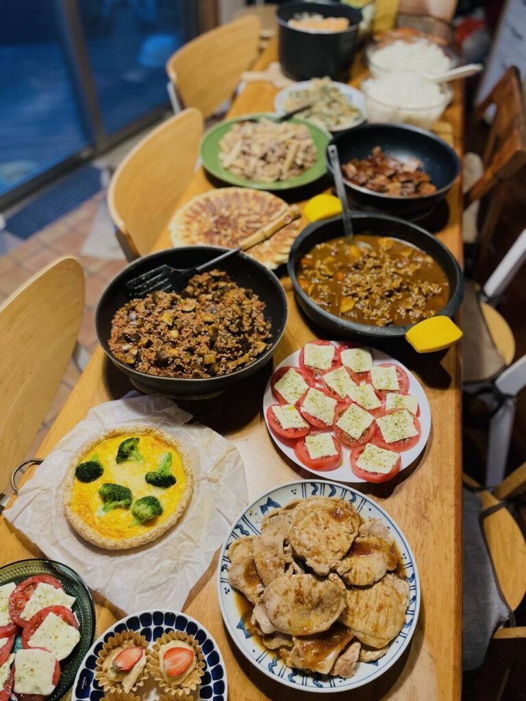 ママさんが振る舞った料理①（@makiforkidsさんより提供）