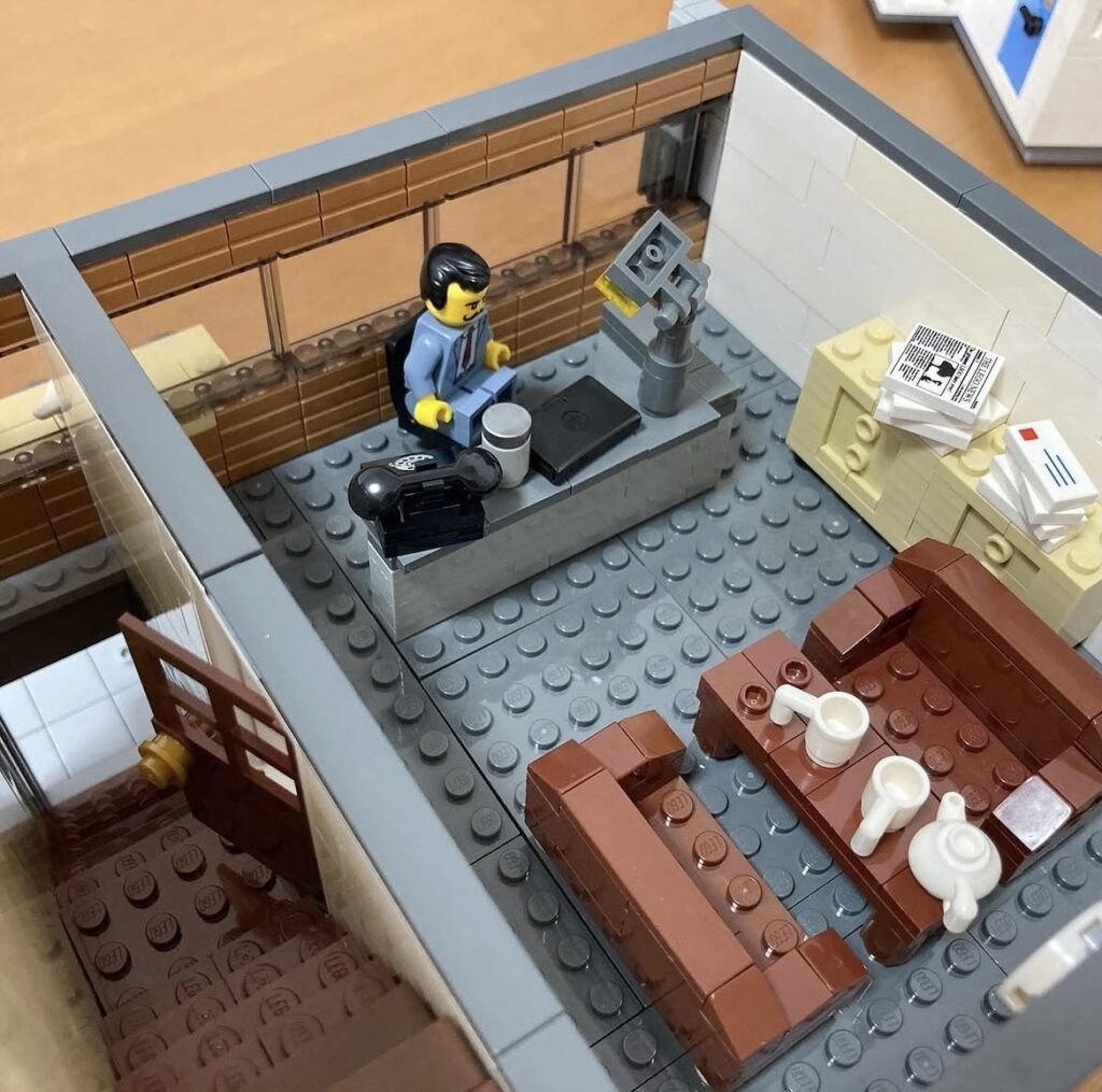 レゴで再現した探偵事務所②（＠lego_lover2013さんより提供）
