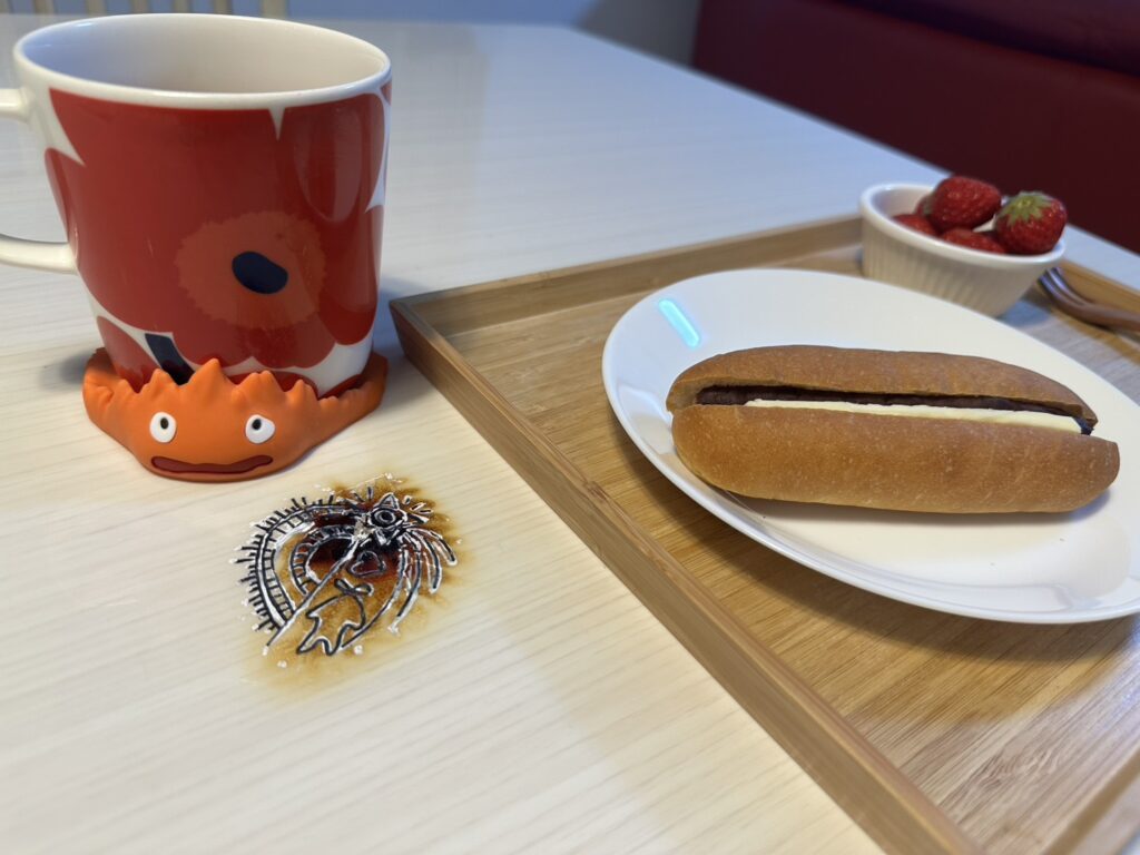 焦がしてしまったテーブル⑥（＠momoetty___824さんより提供）