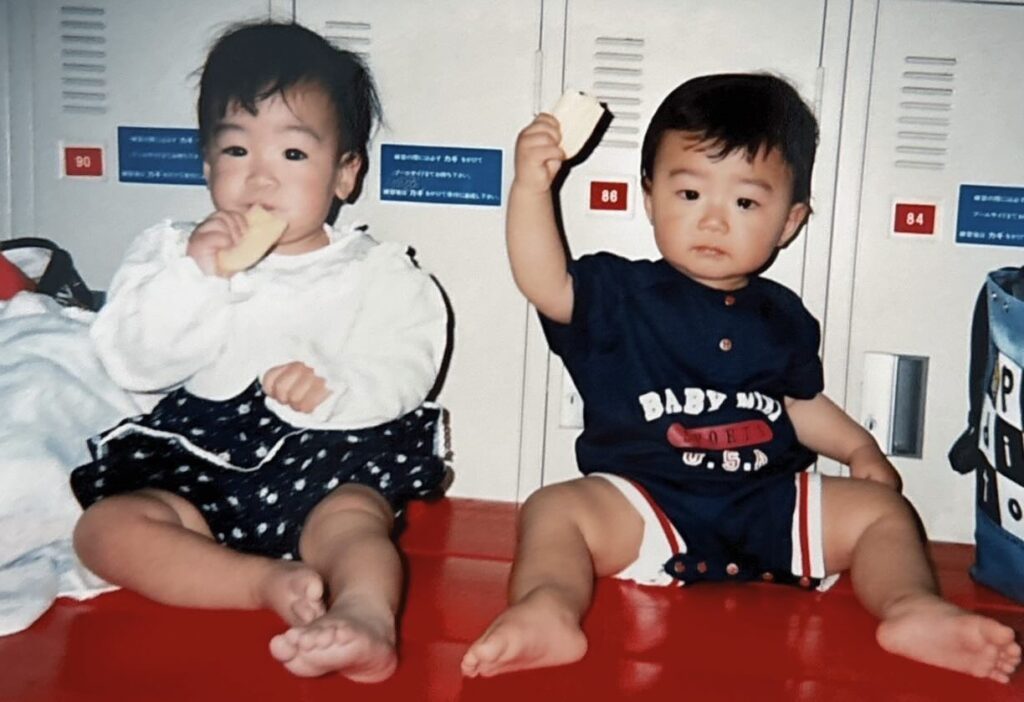 幼い頃の様子①（＠ma_utariさんより提供）