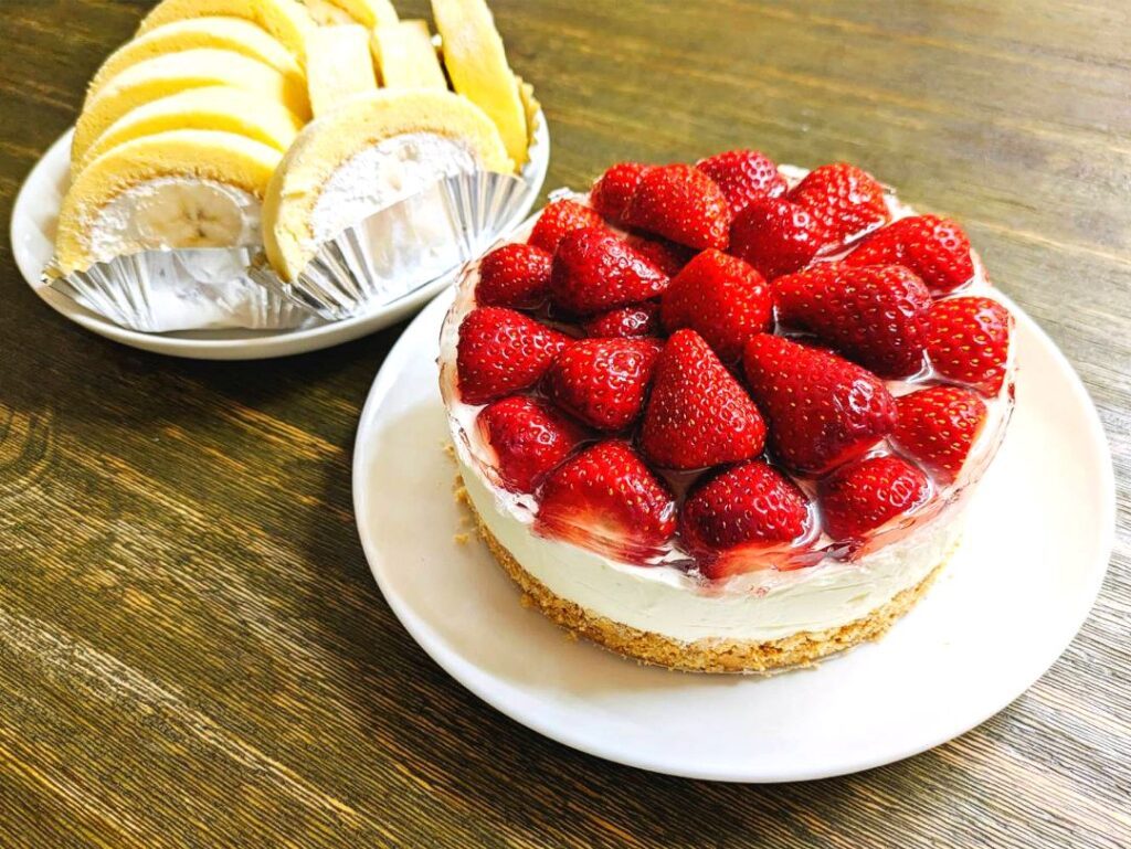 手作りケーキ（@miwaharapekoさんより提供）