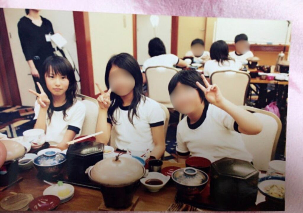 小学6年生の頃①（＠hozzang___1994さんより提供）